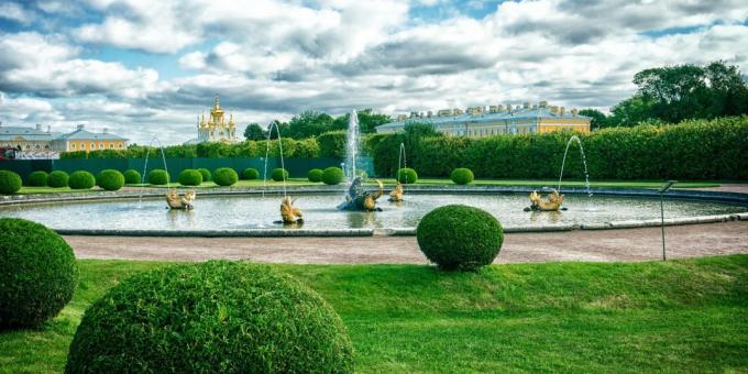 tempat-tempat indah di Rusia. Peterhof