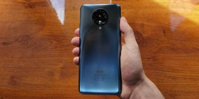 Poco F2 Pro: desain