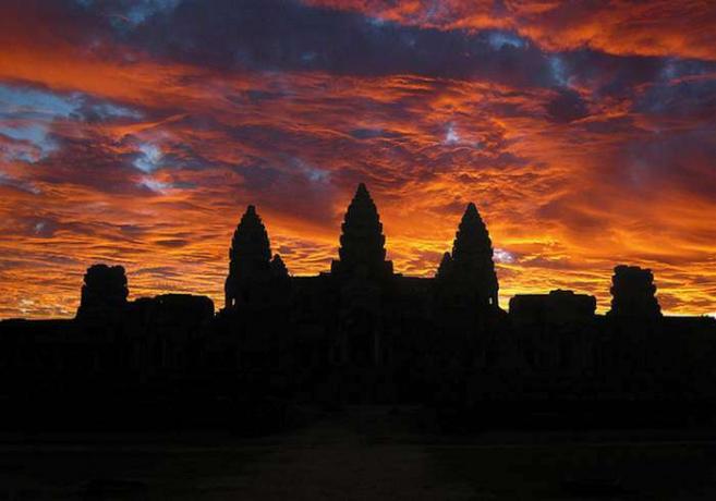 Sunset di Kamboja