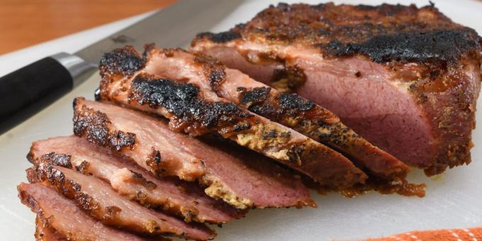 Cara memasak daging sapi di oven: daging sapi dengan mustard di foil