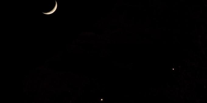 Langit berbintang: Jupiter, Bulan dan Venus