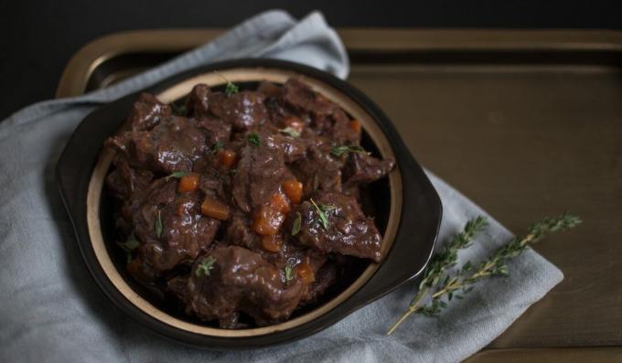 Daging sapi Burgundy