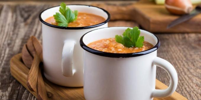 Sup tomat dengan jelai