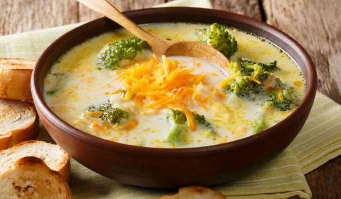 Sup brokoli keju