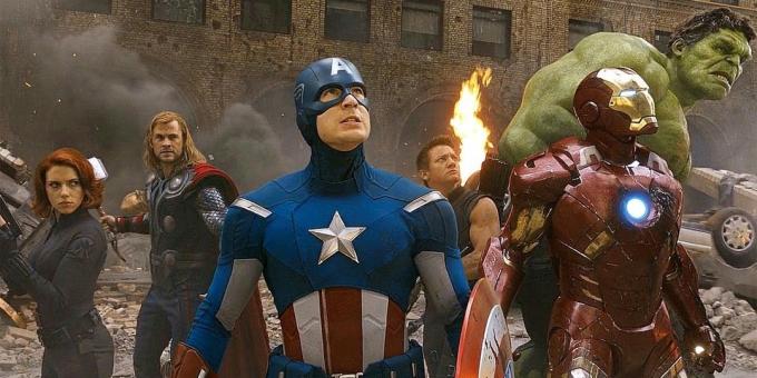 Setelah lima film pertama semua pemirsa superhero akrab bersatu dalam crossover skala besar "The Avengers"