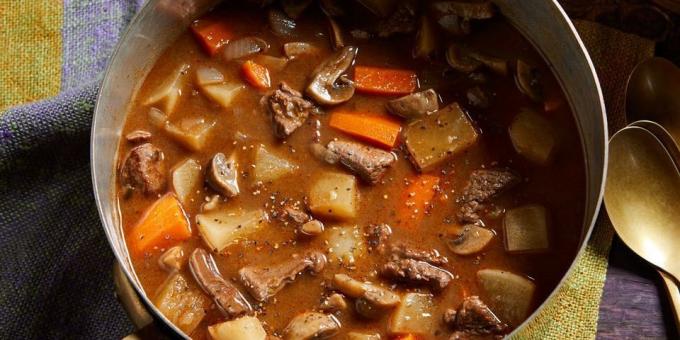 Hidangan dari lobak: Stew dengan lobak, daging sapi dan jamur