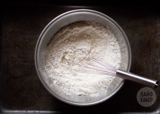 Cara memasak muffin untuk sarapan: bahan campuran