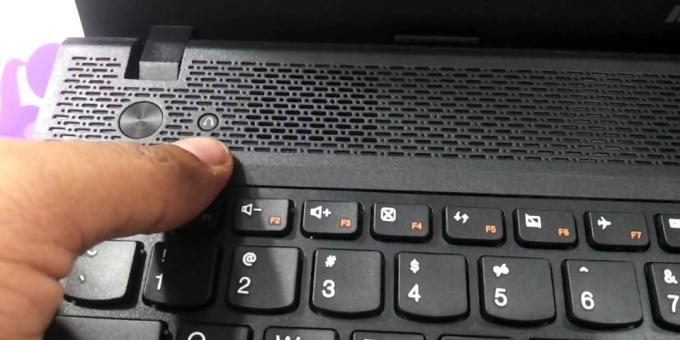 Cara Akses BIOS pada laptop Lenovo: tombol khusus untuk masuk ke BIOS