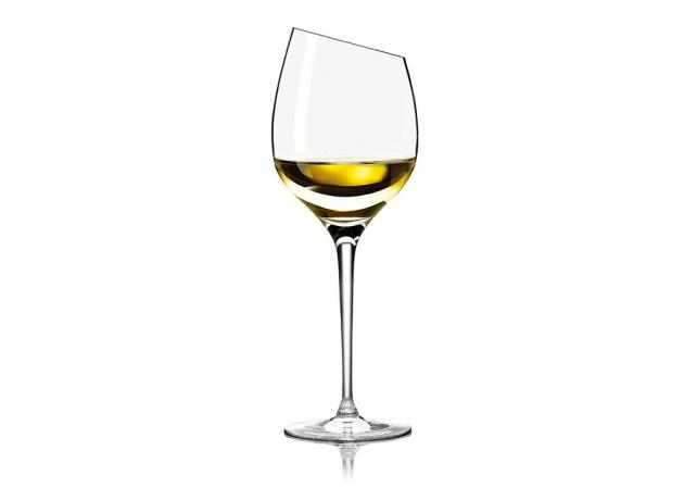 Segelas anggur putih Sauvignon Blanc