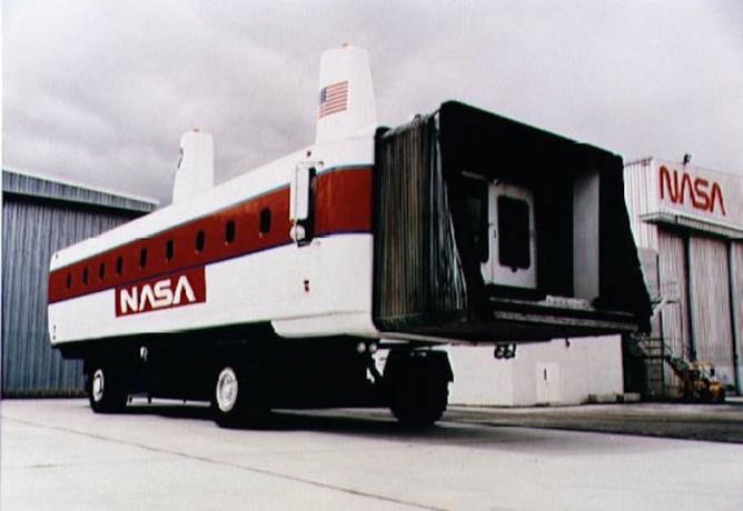 Kendaraan NASA untuk pengangkutan personil