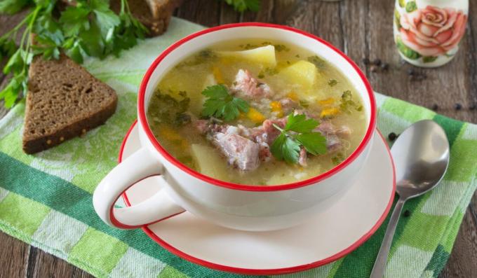 Sup dengan sup dan sayuran