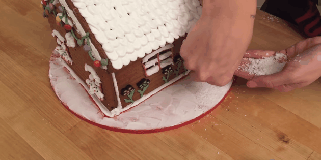 Cara membuat rumah kue jahe dengan tangan mereka
