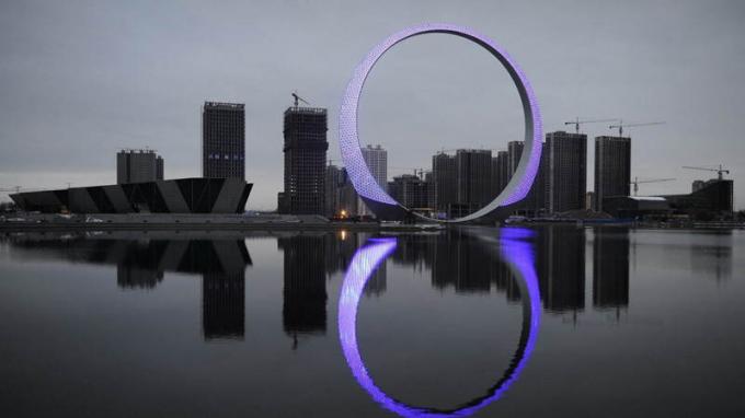 arsitektur Cina, "Ring of Life" di kota Fushun