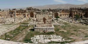 12 bangunan menakjubkan dari zaman kuno