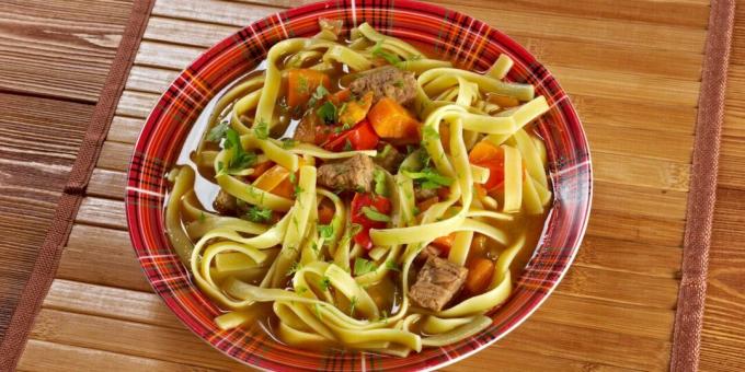 Daging sapi lagman dalam slow cooker