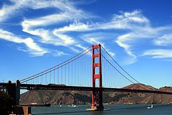 Cirrus Awan lebih Golden Gate Bridge