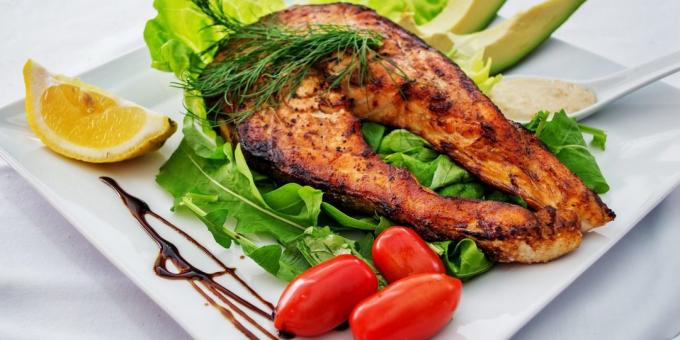 diet yang paling efektif: diet Mediterania dengan pembatasan kalori