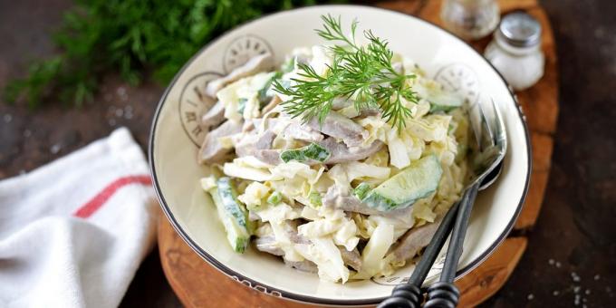 Salad dengan jamur dan daging sapi: resep mudah