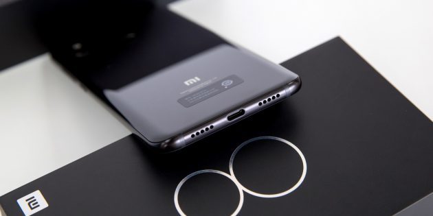 tinjauan Xiaomi Mi 8