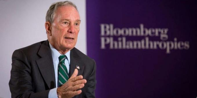 pengusaha terkemuka: Michael Bloomberg, Bloomberg