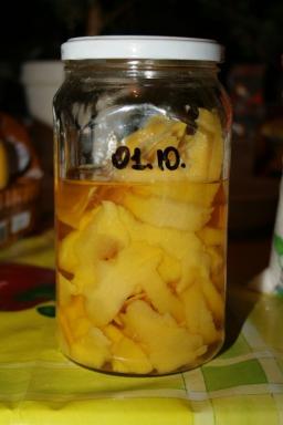 Cara memasak Limoncello - Italia lemon liqueur