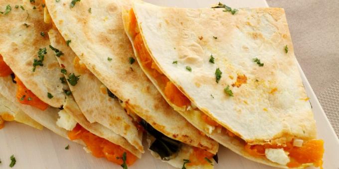 Quesadilla vegetarian dengan labu