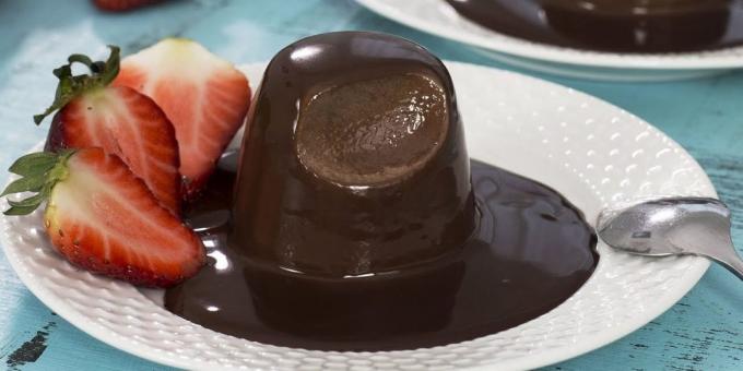 Resep: Chocolate panna cotta dengan saus cokelat