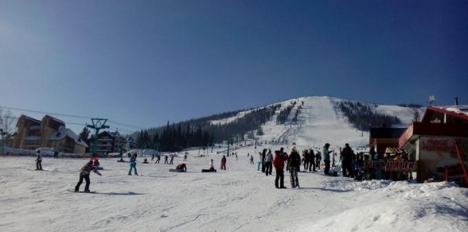 Di mana untuk bermain ski: Siberia, Rusia