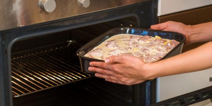 Kirim hidangan selama 50 menit dalam oven