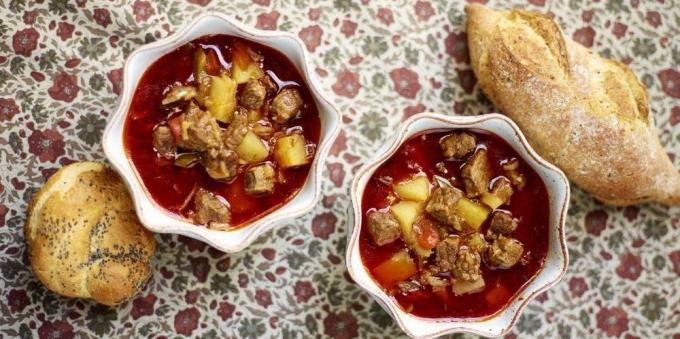 Daging sapi hidangan terbaik: sup Goulash dari Jamie Oliver