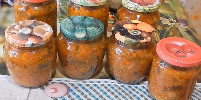 Terong: Caviar dari terung panggang dengan zucchini dan pasta tomat