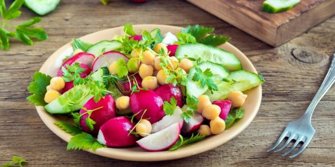 Salad lobak dengan buncis