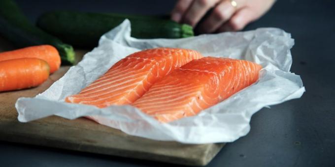 Dalam beberapa produk vitamin B: salmon