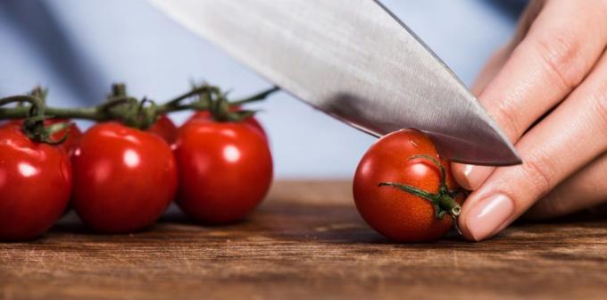 Produk untuk kulit: tomat