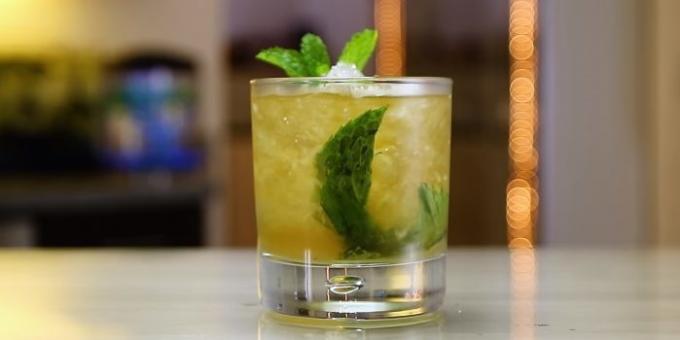 Koktail dengan wiski: Mint julep