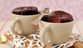Cupcake cokelat di microwave