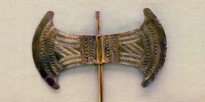 Kesalahpahaman tentang Viking: Senjata standar Viking adalah kapak bermata dua