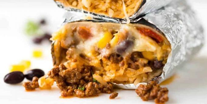 Burrito resep dengan daging sapi dan beras