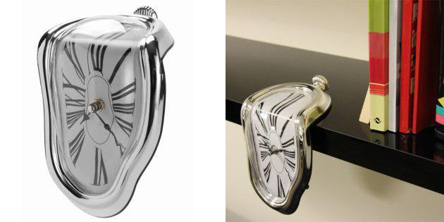 Jam dalam gaya Salvador Dali