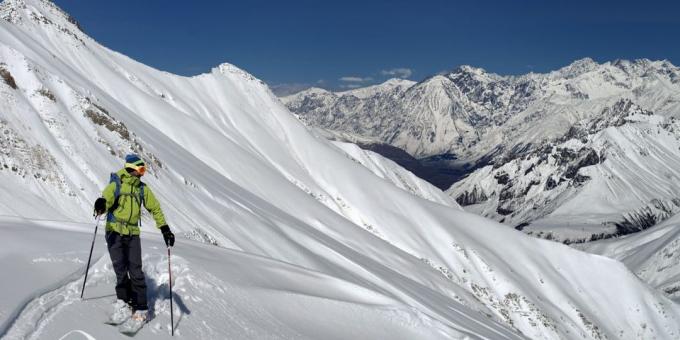 Di mana untuk bermain ski: Kaukasus, Georgia