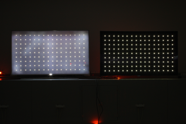 Cara Pilih TV: di kiri - LED, benar - AMOLED