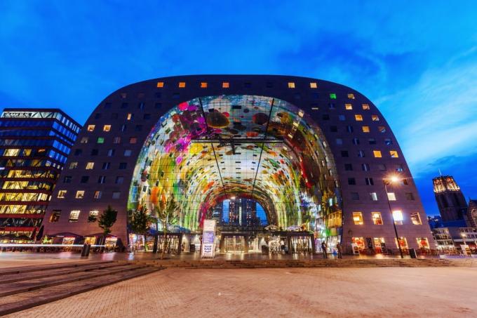 arsitektur Eropa: Markthal di pasar Blaak Rotterdam