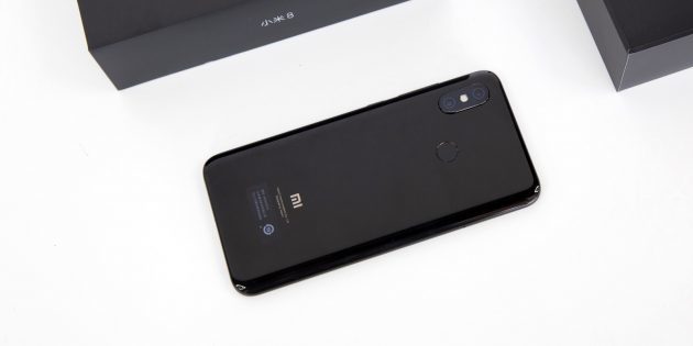 tinjauan Xiaomi Mi 8