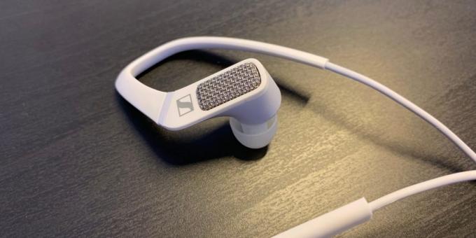 Sennheiser Ambeo Cerdas Headset: grille, di belakang yang tersembunyi mikrofon stereo