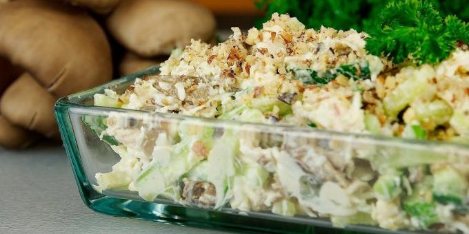 Salad dengan jamur, mentimun dan telur: resep sederhana