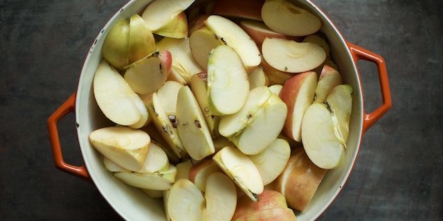 Cara membuat homemade sari apel