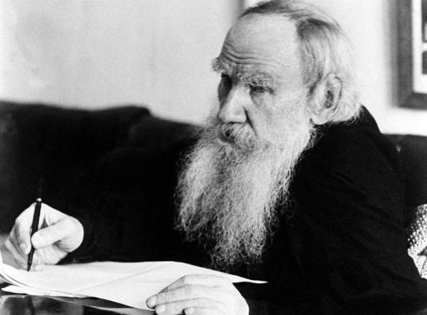 Leo Tolstoy, penulis dan pemikir Rusia