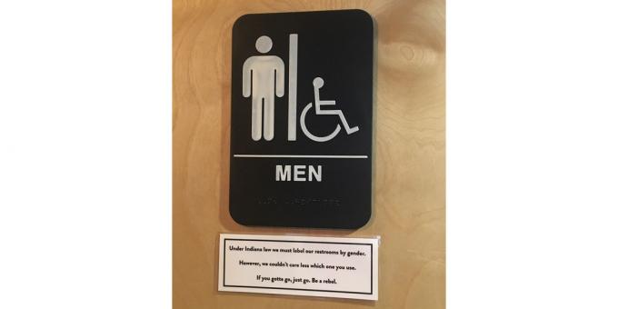 tanda di pintu toilet 