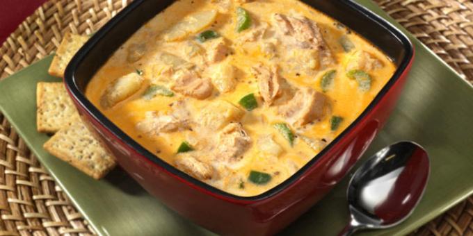Cepat dan lezat hidangan: Keju sup dengan ikan merah